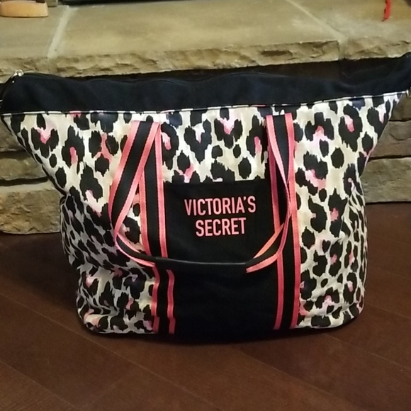 Victoria's Secret Handbags - Victoria's secret duffel bag